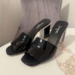 Chanel Black Patent Calf White CC
Logo Mule Slide Block Heel Sandal Size 38
